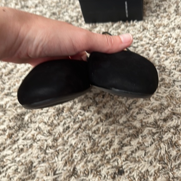 Naturalizer Pierce Black Leather and Suede Flats. New in box! Size 6.5 - Picture 2 of 8
